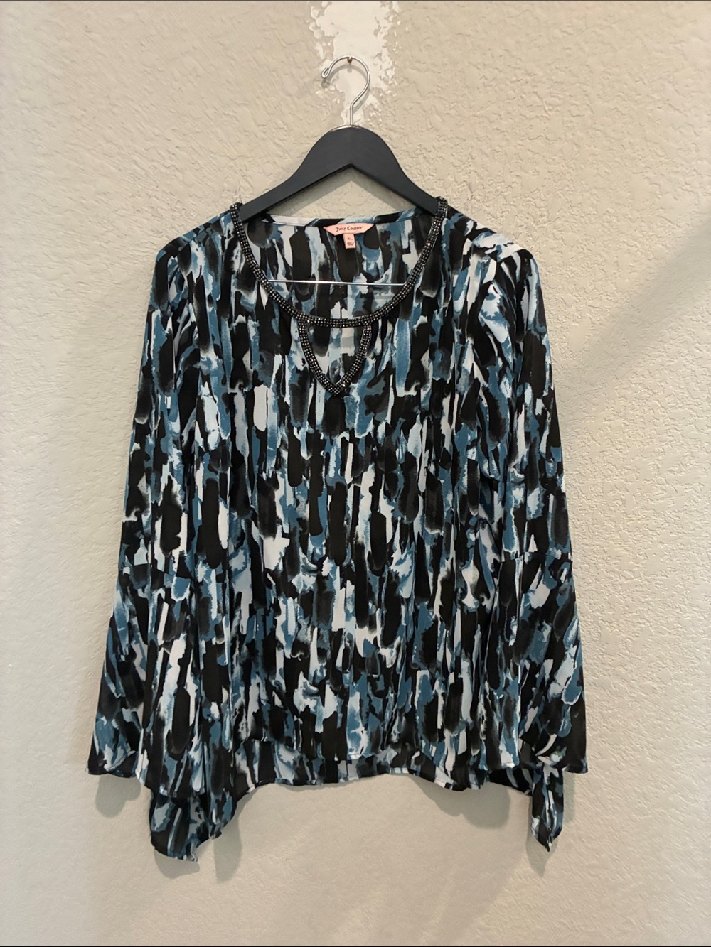 Juicy Couture Black Blue White Beaded V-Neck Tunic